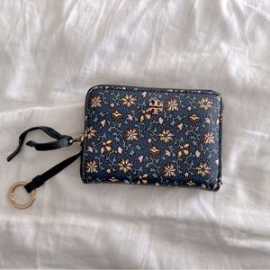 Tory Burch Kerrington Zip Coin Case